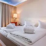 Hotel Thermenhotel Gesundheits-bad Buchau 4*