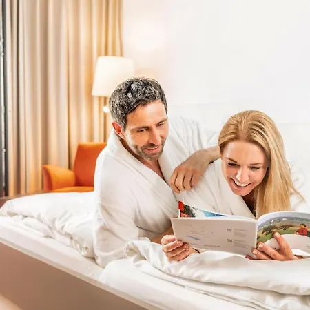 Thermenhotel Gesundheits-bad Buchau מלון 4*