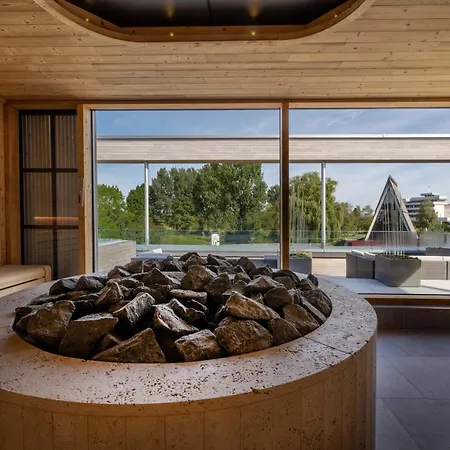 Thermenhotel Gesundheits-bad Buchau 4*