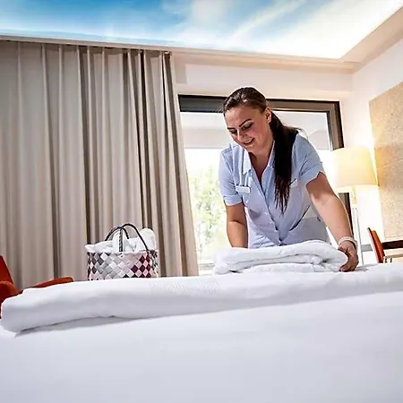 Thermenhotel Gesundheits-bad Buchau 4* Bad Buchau