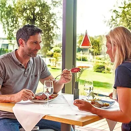 Hotel Thermenhotel Gesundheits-bad Buchau 4*