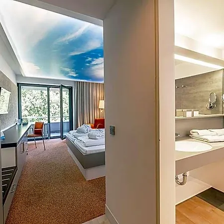 Hotel Thermenhotel Gesundheits-bad Buchau 4*
