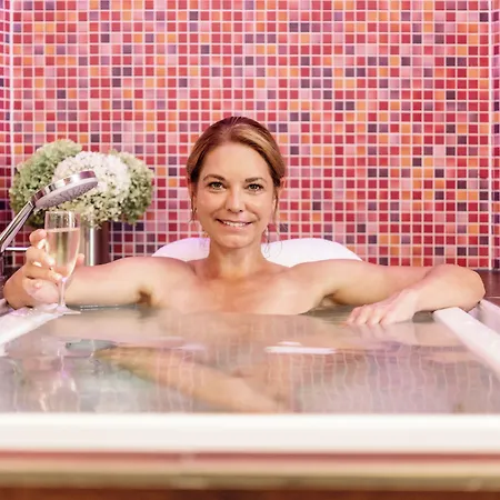 Thermenhotel Gesundheits-bad Buchau